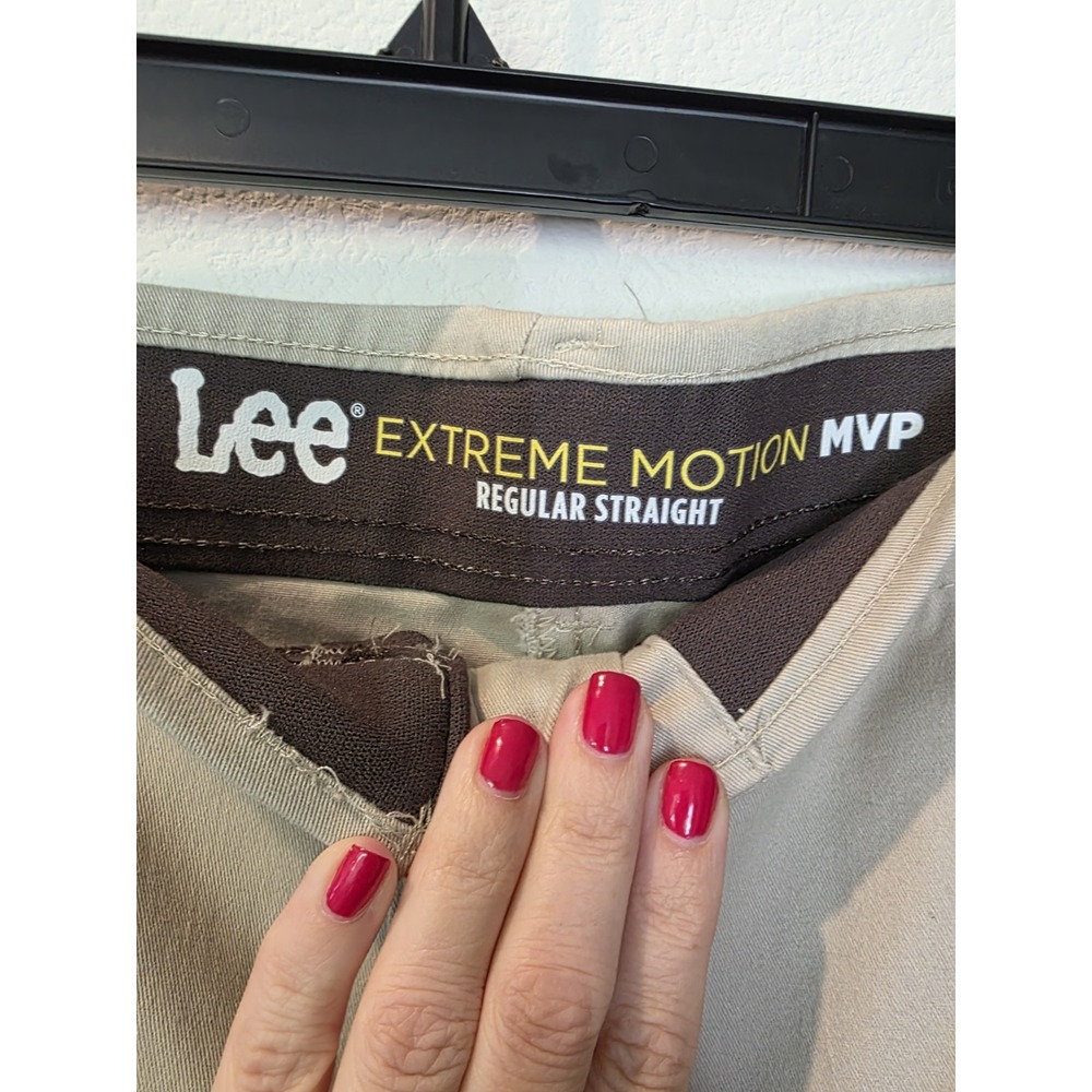Men's Lee Extreme Motion MVP Regular Straight FlatFront 40x29 Beige PreppyOffice - Picture 2 of 5